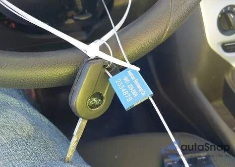 2013 Ford Focus Se из США, поврежденный, VIN 1FADP3F2XDL106098